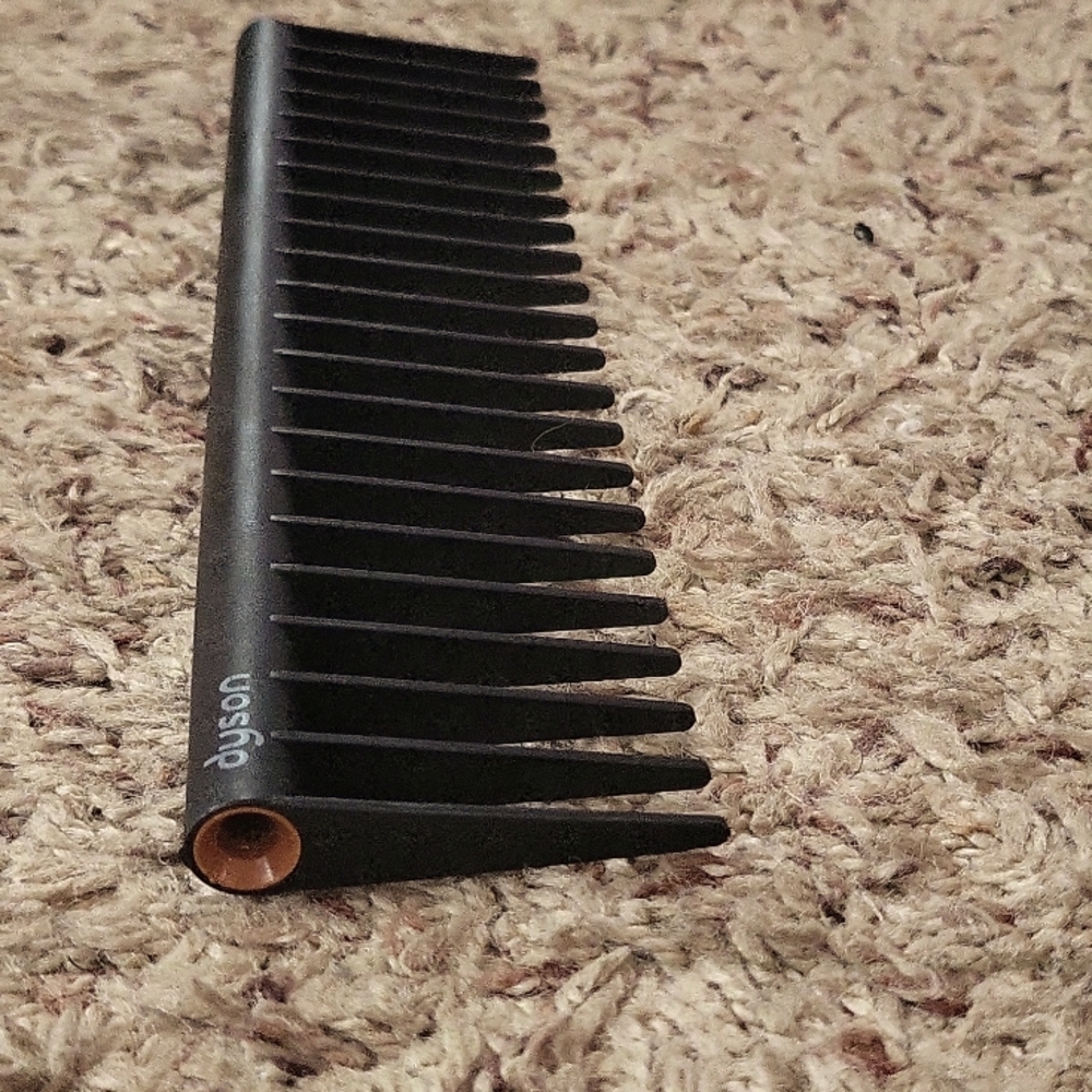 Dyson comb